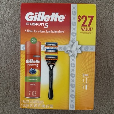 Gillette Fusion5 Razor for Men, Holiday Gift Set for Him, Handle, 3 Razor Blade