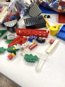 18LB VINTAGE 1969-1976 RARE LEGO LOT YARD,QUARRY,HOSPITAL,POLICE,CARAVELLE,VILLA