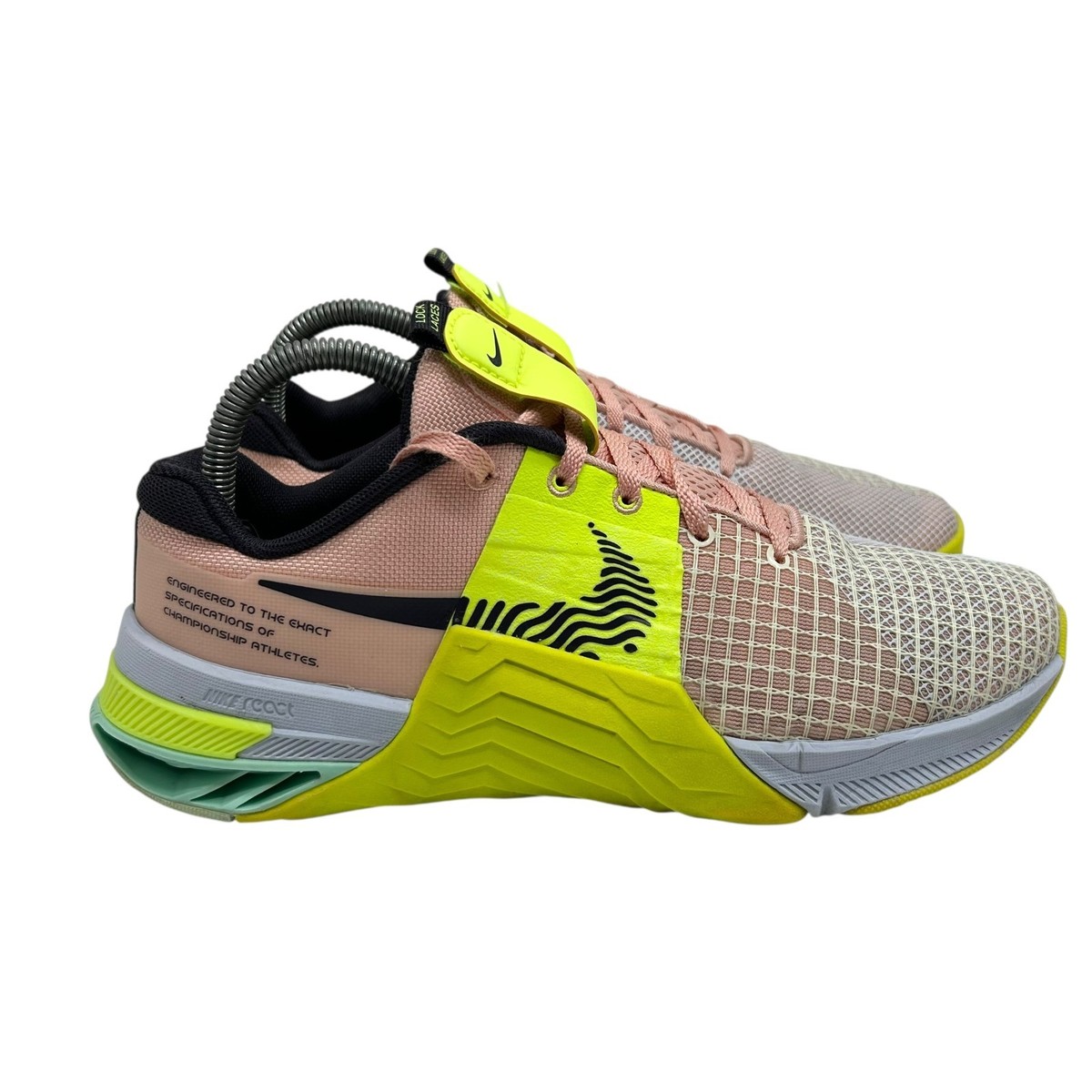 ほぼ新品　Nike ゴルフシューズ [ナイキ] メトコン 8 Metcon 8 Nike Metcon 8 Women's Size 9 US D09327-800 Pink Yellow Blue