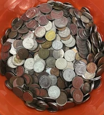 1 Half Pound 8oz Random Selection WORLD COINS Bulk Mix Lot FOREIGN Coins+BONUS