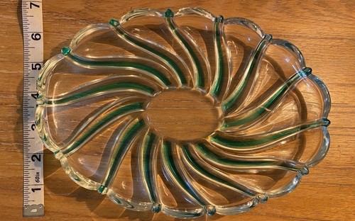 Mikasa Oval Clear Glass and Green Swirl Candy Dish Party Tray Christmas Holiday - Picture 4 of 4