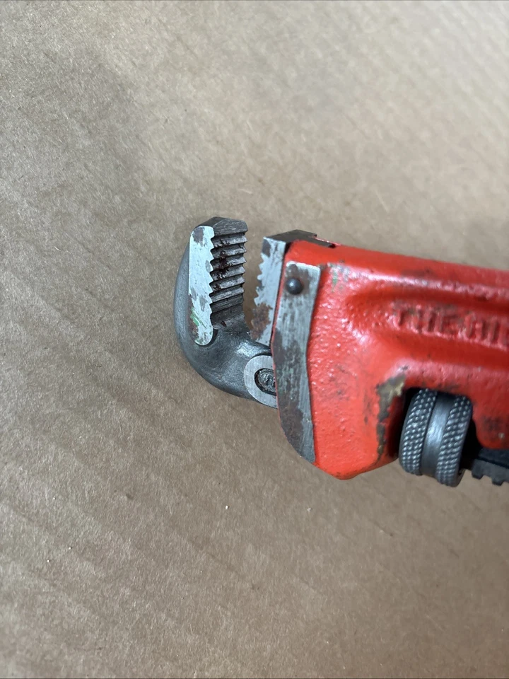 VINTAGE RIDGID HEAVY DUTY THE RIDGE TOOL ELYRIA O 8” PIPE WRENCH NICE CONDITION! - Image 4 of 4