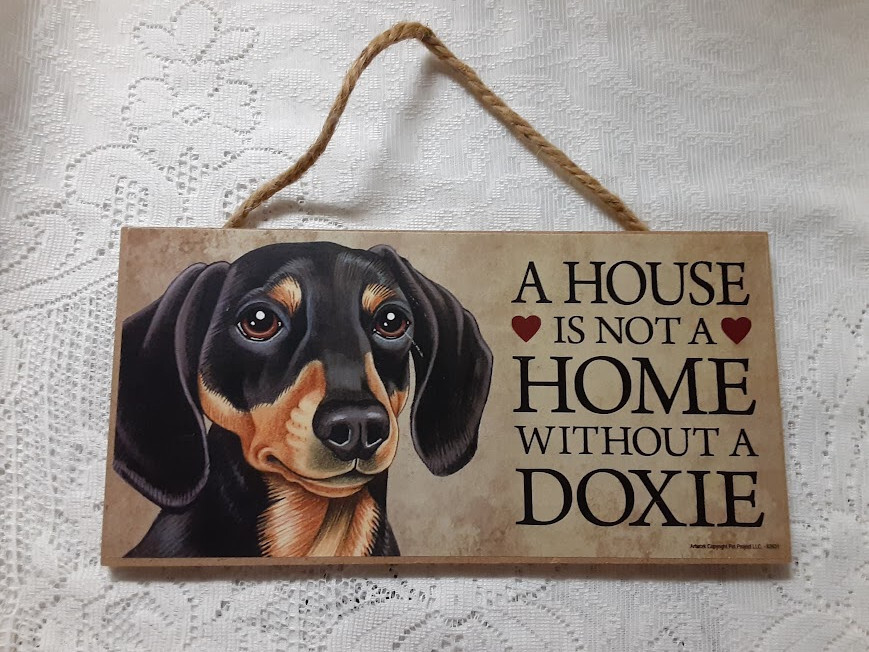 Big Lot Dachshund Collection, Hot Diggity, Jewelry, Socks, Flags +MORE