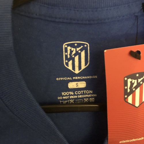 BNWT Atletico Madrid Crest Blue Football T-Shirt Adult Size Small - Picture 3 of 4