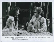 1987 Press Photo Diane Wiest & Robert Joy Star In Radio Days - DFPG47147