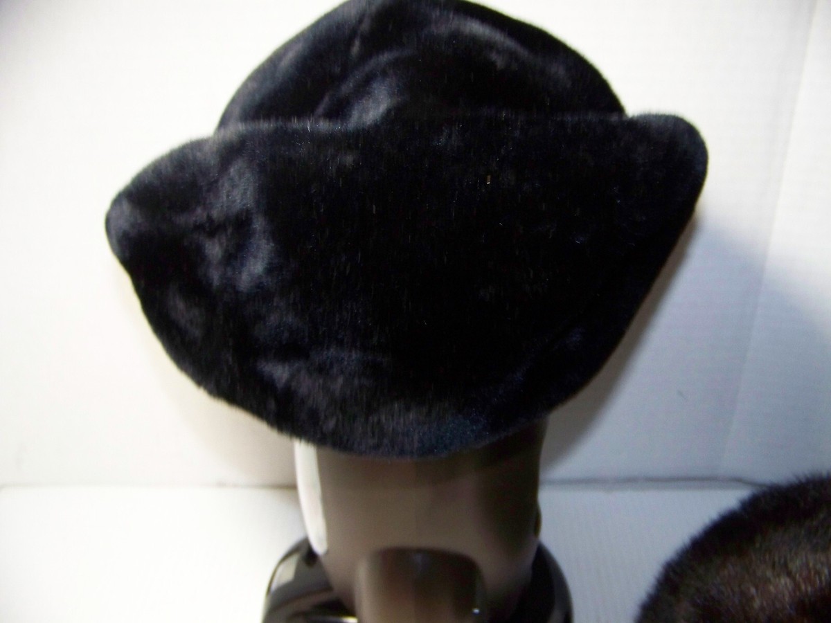 Vintage Saks Fifth Avenue Black Faux Fur Pillbox Hat Millinery Salon Combs OSFA Saks Fifth Avenue Black Faux Fur Pillbox Hat OSFA 1960s  main image 3
