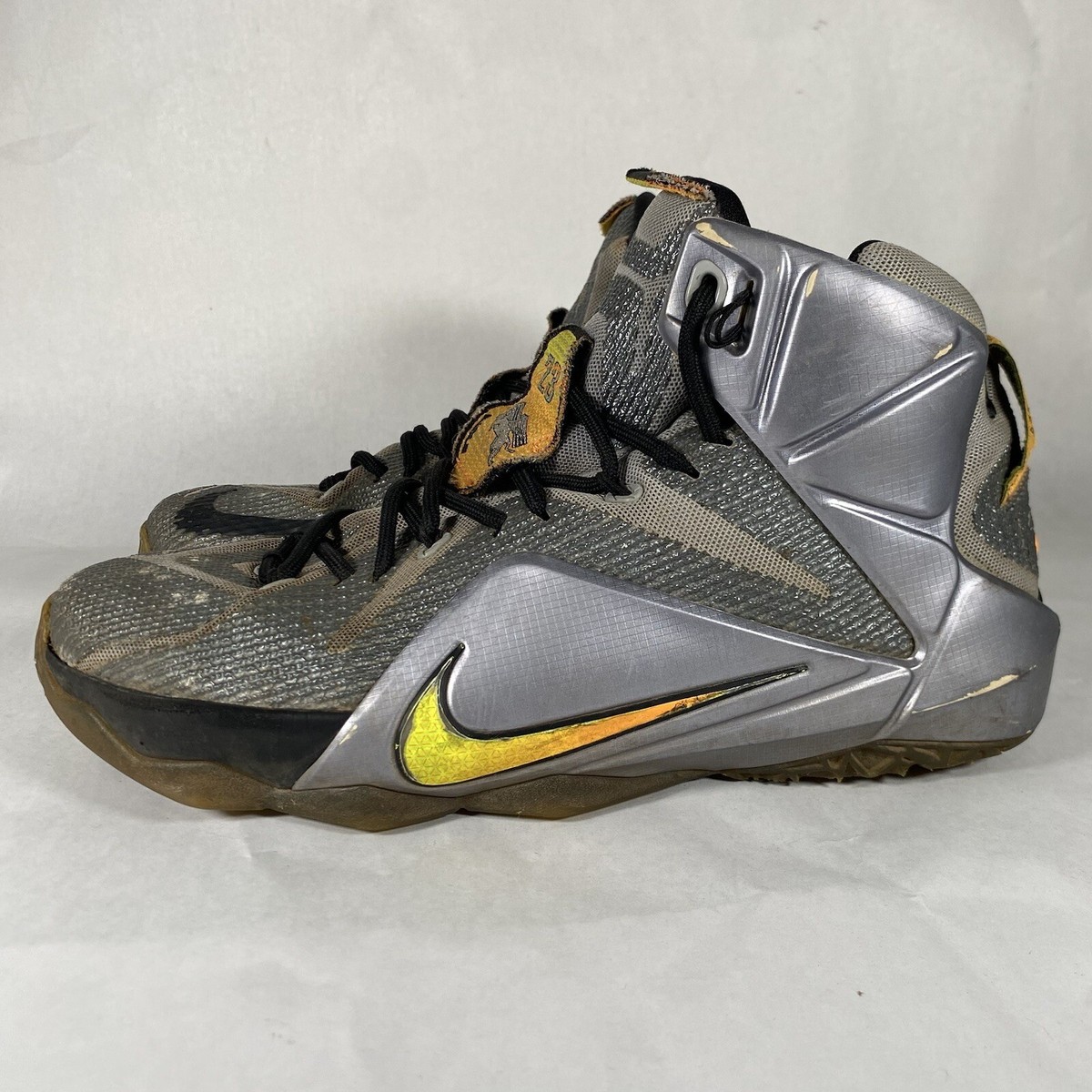 Size 9.5 - Nike LeBron 12 Flight Basketball Sneakers Grey