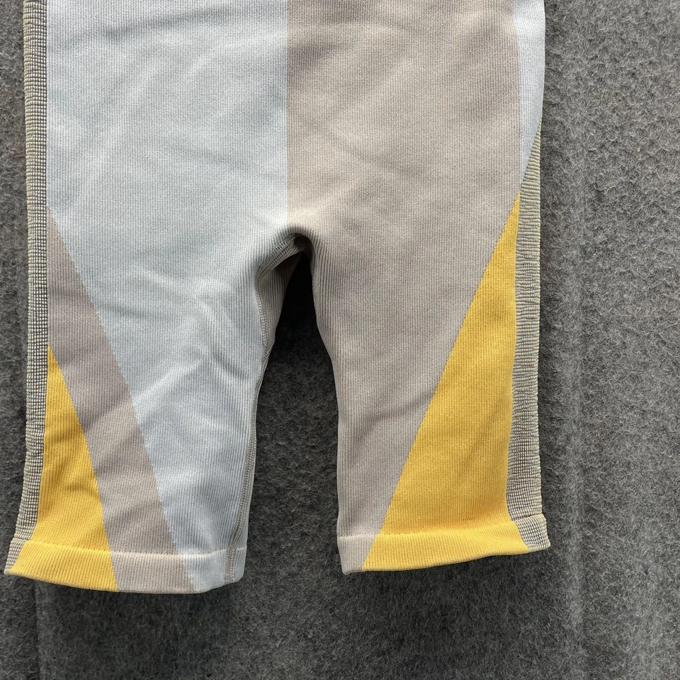 Nike Pantalones Cortos Mujeres Pequeños Caqui Amarillo Leggings Atléticos Dri fit Gimnasio Pantalones Elásticos Foto 4 de 4
