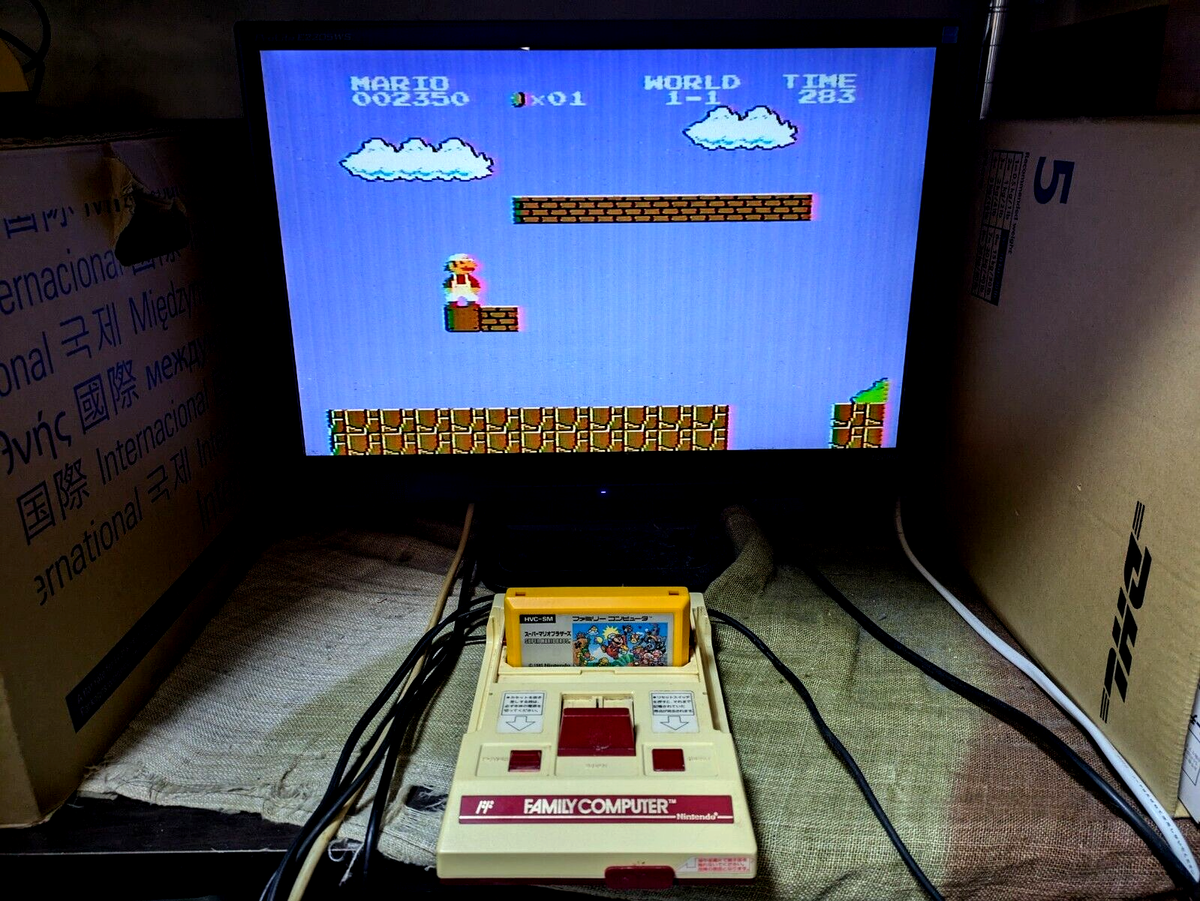 Nintendo Famicom NES Family Computer Super Mario Brothers Nintendo Famicom NES Family Computer Super Mario Brothers