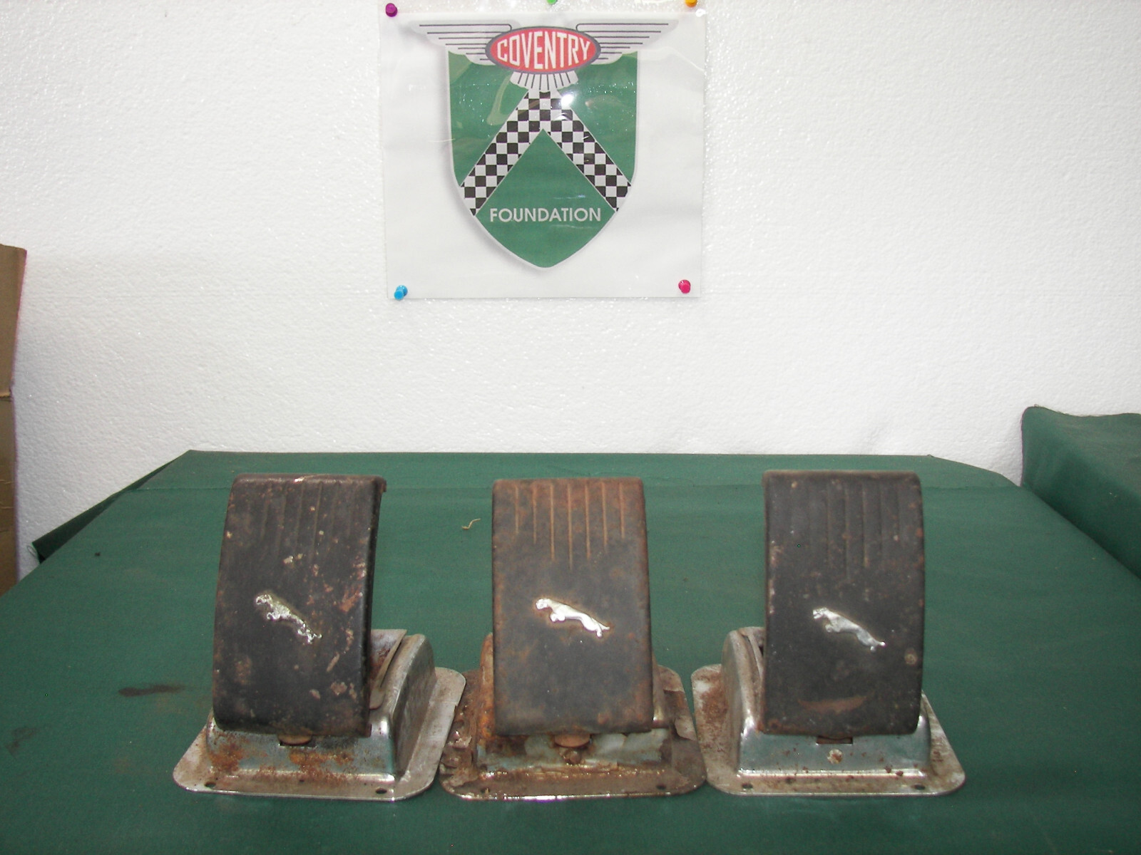 Picture 1 of 2