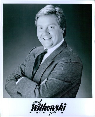 News People Dan Witkowski Suit Striped Tie Arms Crossed Smiling 8X10 Press Photo