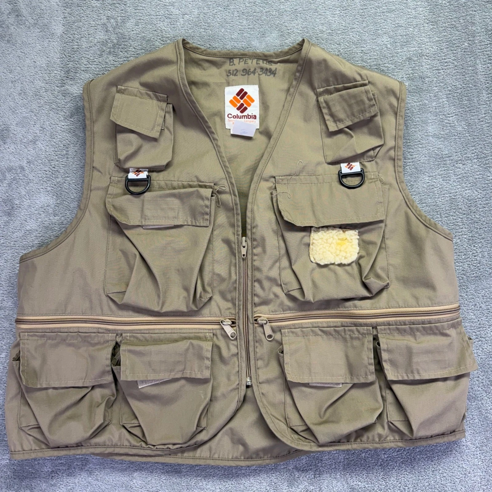 VTG Columbia Fishing Vest Mens XL Khaki Multi Pocket Outdoor Utility D-Ring