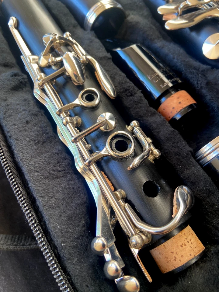 Clarinete Artley Prelude Bb Ótimo para iniciantes DEMONSTRAÇÃO EM VÍDEO PERFEITO ESTADO - Imagem 2 de 4