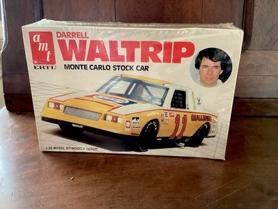 AMT ERTL Darrell Waltrip #11 Pepsi Challenger 1983 Monte Carlo 1:25 Scale Model