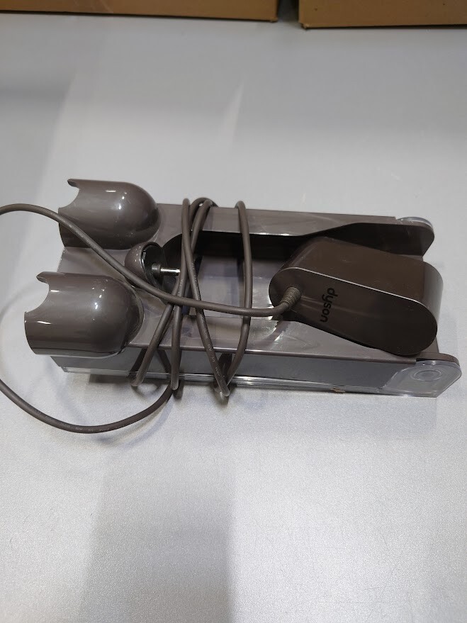 Dyson Vacuum Cleaner Part 1033670 - Used Working No Accessories