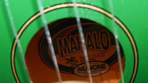 MAHALO UKULELE RAINBOW SERIES U-30GN + ZIPPER COVER - Foto 8 di 13