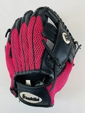 FRANKLIN Girls Pink  Black Baseball Glove-9 1/2- RTP 22349 Right Hand Throw.