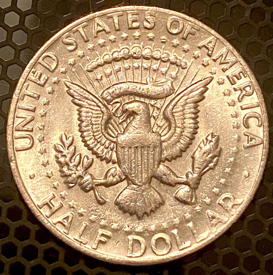 1983 P Kennedy Half Dollar No FG Nice Mint Error! L👀K! - Image 4 of 4