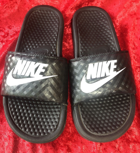 Nike Slides ~Womens 7~ Black White 