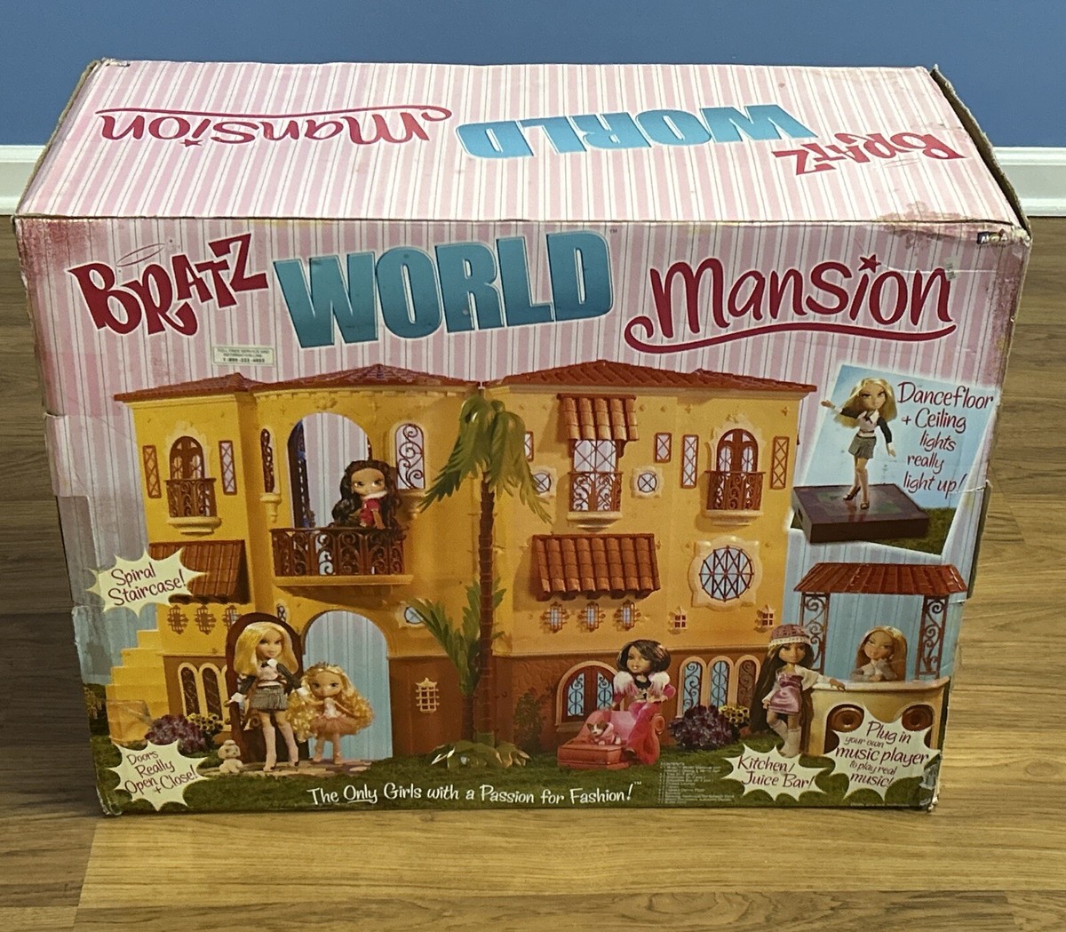 Bratz World Mansion Dance Floor Kitchen House Extremely Rare New 