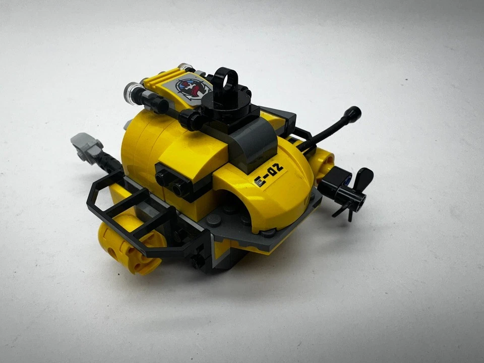 LEGO City Deep Sea Submarine plus More - Image 3 of 4