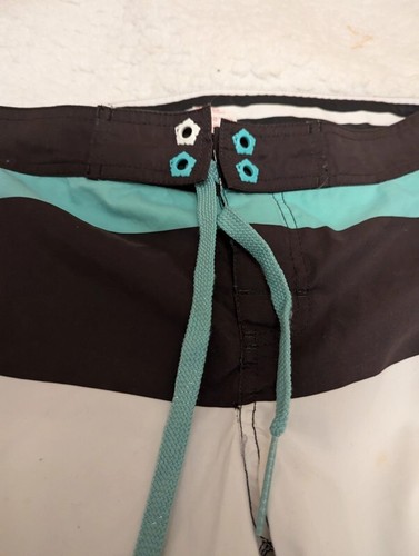 Unisex O’Neill Board Shorts W30 Surfing Swim Wear - Picture 3 of 7