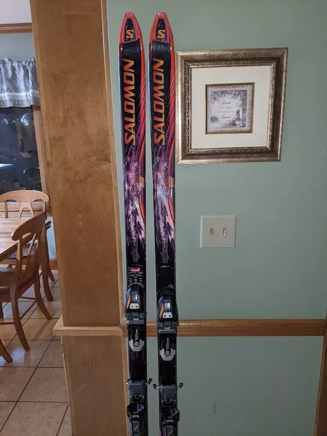 salomon evolution 9 skis bindings 187cm 74 inches |