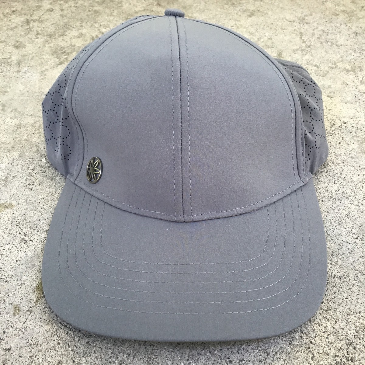 Gaiam Wander Breathable Geo Hat Adjustable Gray Fitness Cap