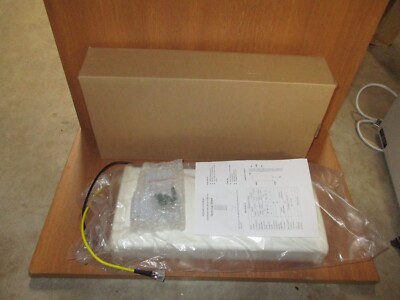 DIRECTIONAL PANEL ANTENNA INDOOR 698-960/1717-2700MHz 8dBi CDMA/GSM/3G/WLAN/LTE