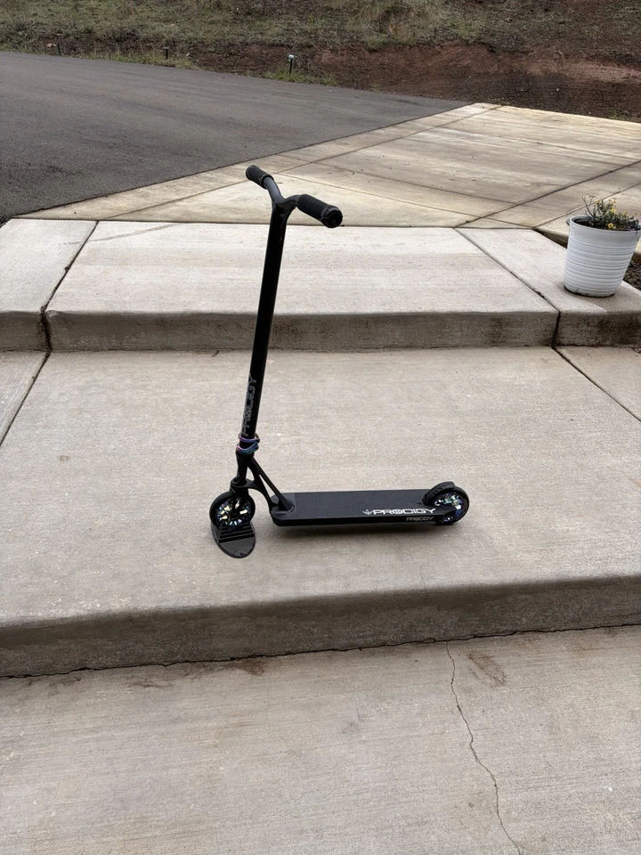 Envy Prodigy X Pro Scooter 5” Cubierta Ancha, 7.2 Lbs Negro Foto 3 de 4