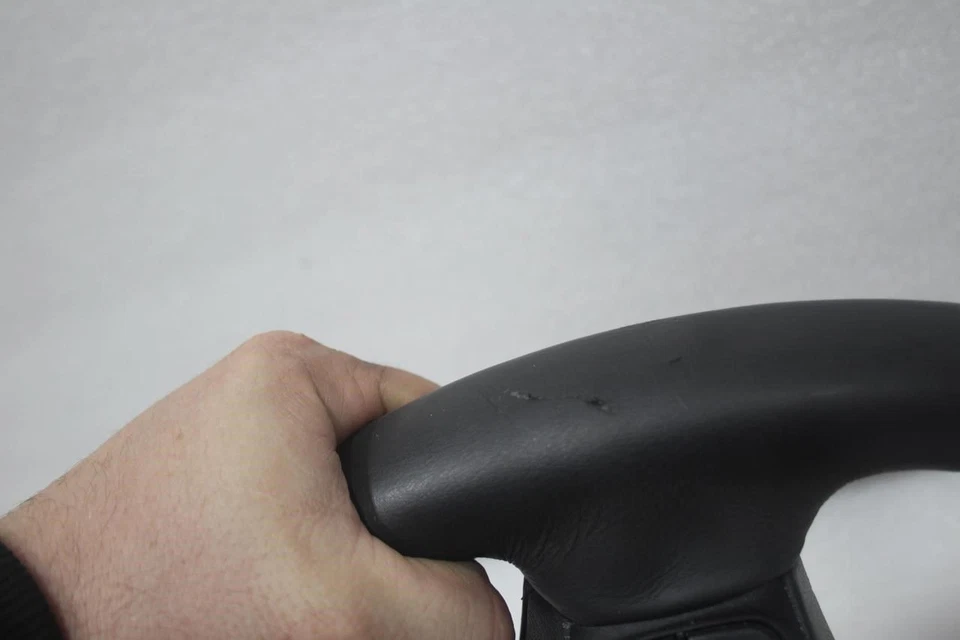 Chevrolet Volt 2016 2017 2018 2019 volante con controles 23413070 Foto 3 de 4