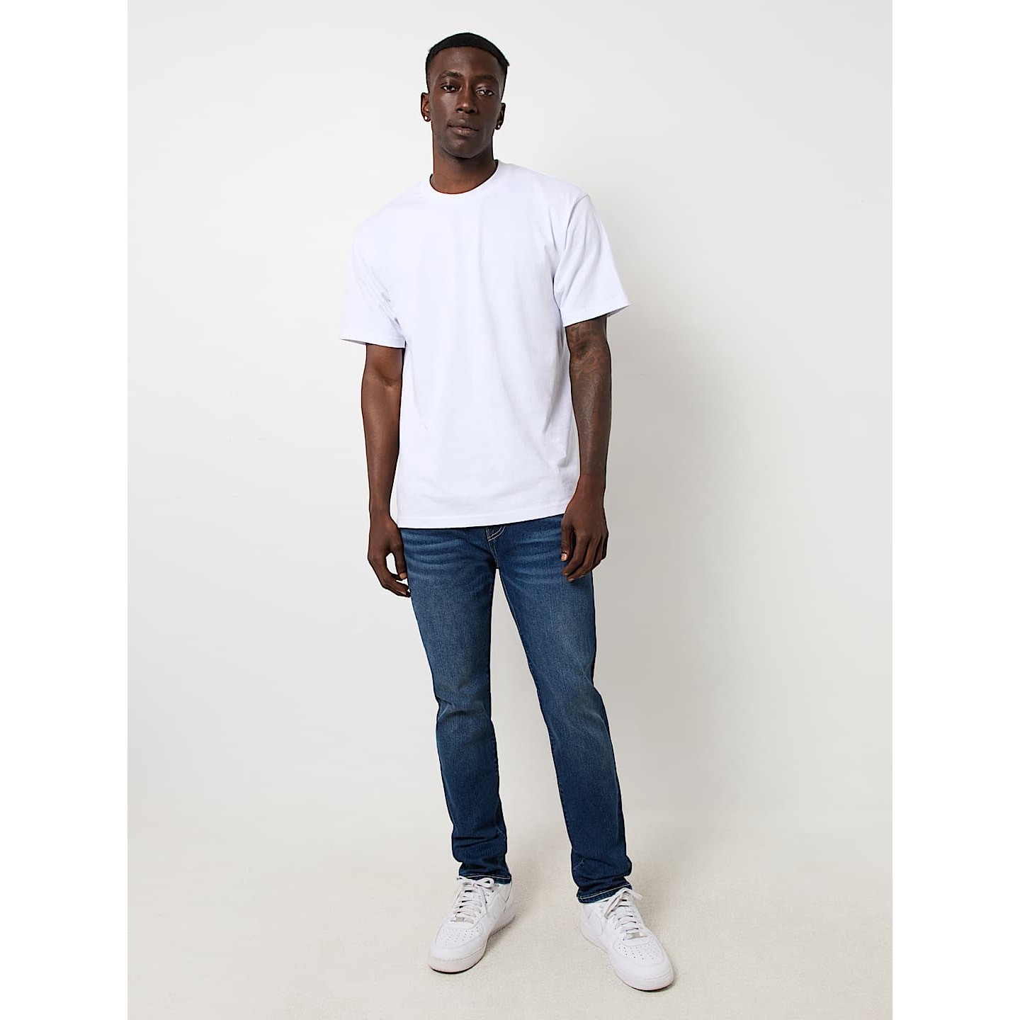 NWT True Religion Rocco Relaxed Skinny Men's Jeans Medium Blizzard Wash W34 L32 thumbnail 16