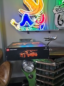 LEGO Technic 42056 Porsche 911 GT3 RS 2704 Piece ABS plastic Iconic supercar