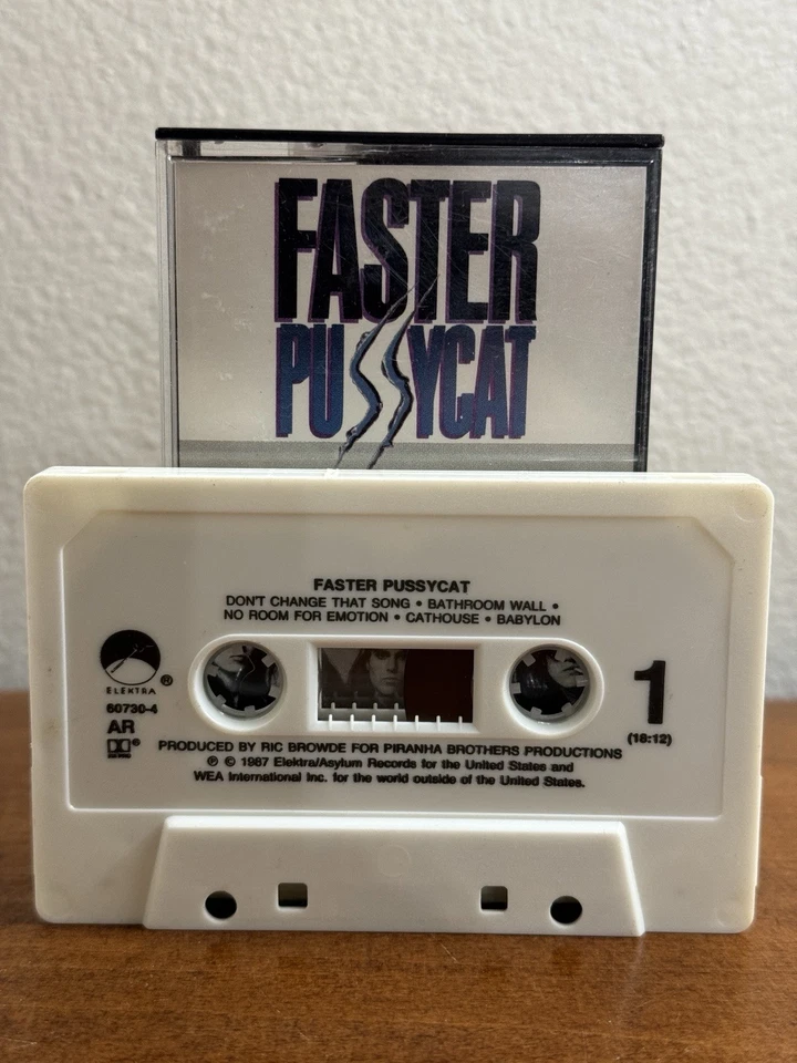 Faster Pussycat - Faster Pussycat Album 1987 / Cassette Glam Metal Foto 4 de 4