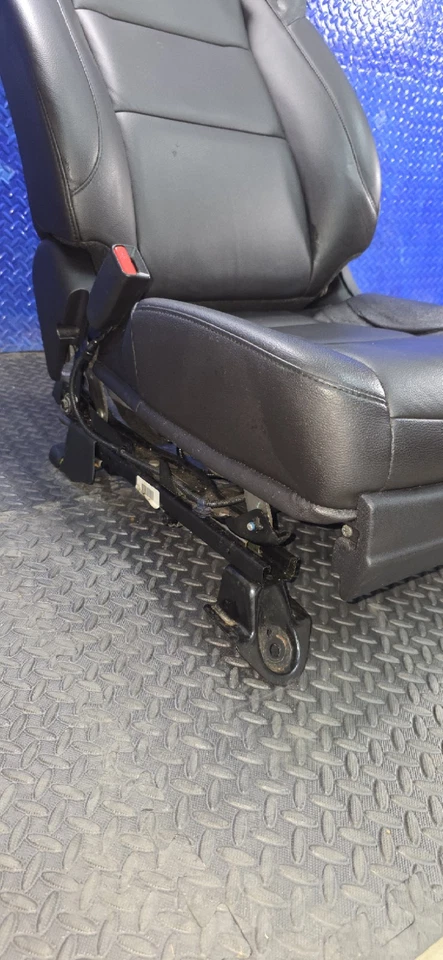 16 17 18 ACURA RDX Front LH DRIVER Seat BLACK Leather Trim OEM - Image 4 of 4