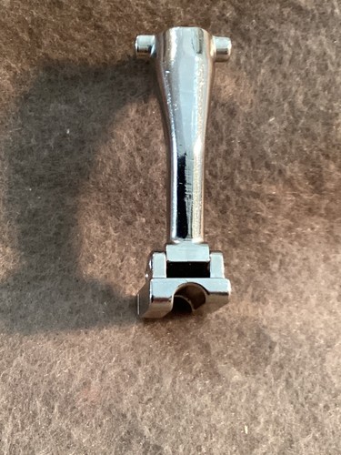 Bernina #528 Sperriger Overlock / Keder Nähfuß für 910 und ältere Maschinen - Bild 5 von 6