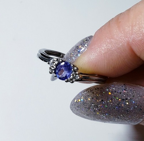 Pretty 10k White Gold Tanzanite & Diamond Ring, Size 7/ Anillo de Oro - Picture 6 of 11