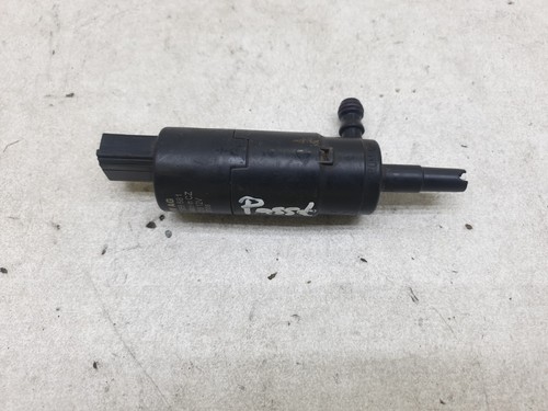 Waschwasserpumpe Pumpe Scheinwerferreinigung 3B7955681 VW Passat