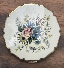 Vintage Stratton Powder Compact Mirror Vanity Make Up Artist Collectible Flowers
