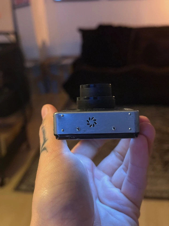 Canon IXUS 75 Point and Shoot Digitalkamera 7.1 MP | silber - Bild 4 von 4