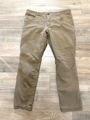 Kuhl Revolt Mens 40x32 Tan Cargo Stretch Outdoor Hiking Pants Moisture Wicking
