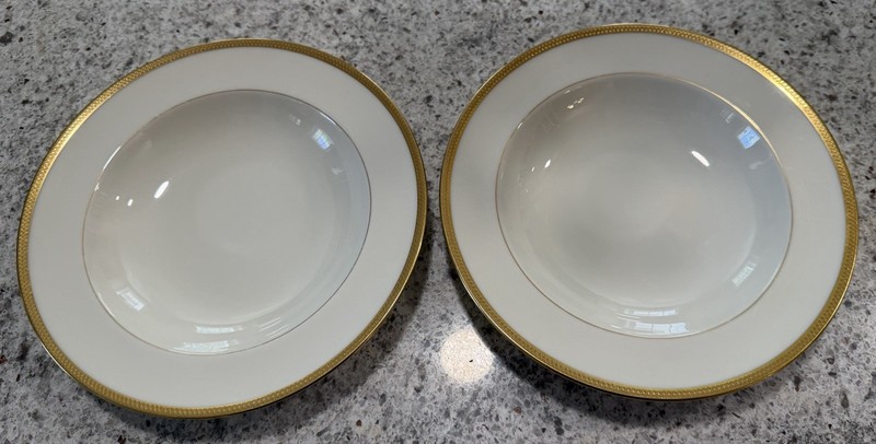 2 LENOX RIM SOUP/PASTA/DESSERT BOWLS 8 1/2" Gold encrusted rim early green mark