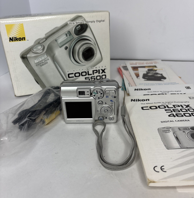 Nikon Coolpix 5600 5.1MP Digital Camera with Charger Cord and Box