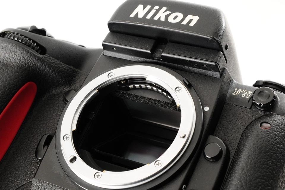 Cuerpo de cámara fotográfica Nikon F5 negra SLR 35 mm 【CASI COMO NUEVA con correa】 de Japón #177 Foto 2 de 4