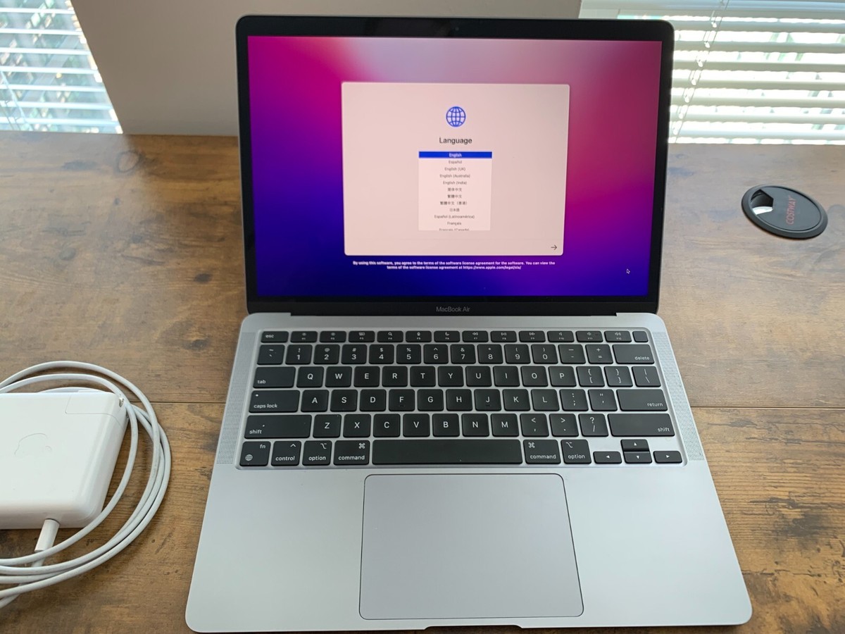 Apple MacBook Air 13in (256GB SSD, M1, 8GB) Laptop - Space Gray