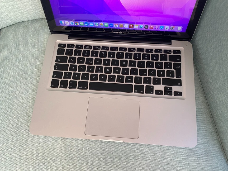 Apple MacBook Pro 13 Zoll, Intel C2D 2.26GHz, 8GB RAM, 240GB SSD, MacOS Monterey - Bild 4 von 4