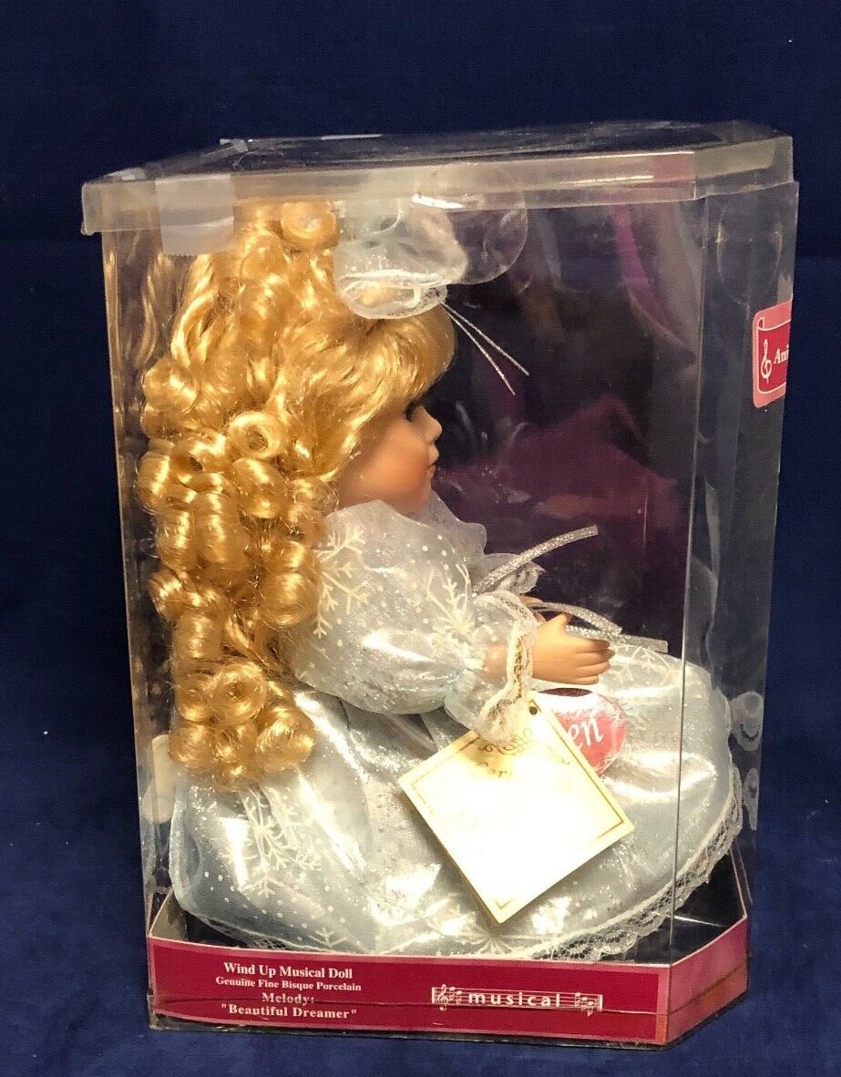 Gift Gallery Wind Up Musical Porcelain Doreen Doll She Moves