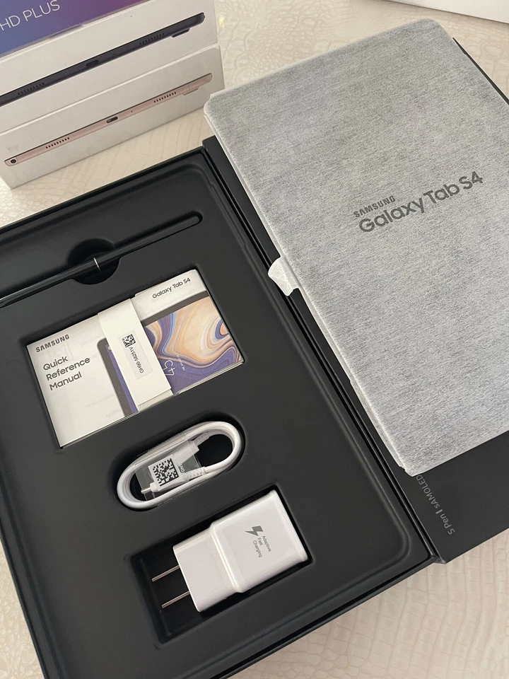 Samsung Galaxy Tab S4 64GB, Wi-Fi, 10.5 in - Black S Pen Included - Image 4 of 4