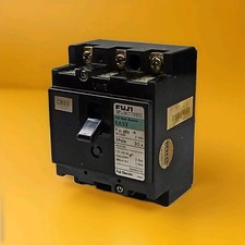 Fuji Electric EA33 30A 220-240v/380-415v 3-Pole Circuit Breaker