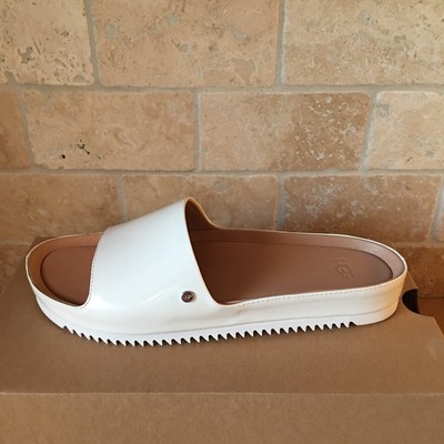 ugg slippers size 7.5